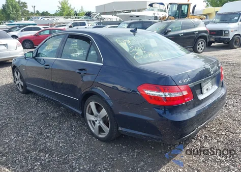 2012 Mercedes-Benz E 350 4Matic z USA, uszkodzony, nr VIN WDDHF8JB1CA565460